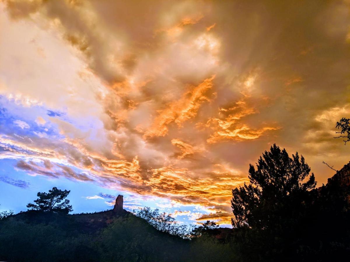 Sedona Room Homestay - Thunder Mountain Экстерьер фото